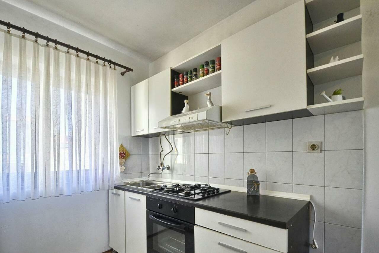 The Big Smile Apartments Пула Екстер'єр фото